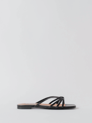 THE JENNIE FLAT BLACK