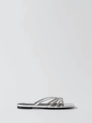 THE JENNIE FLAT SILVER