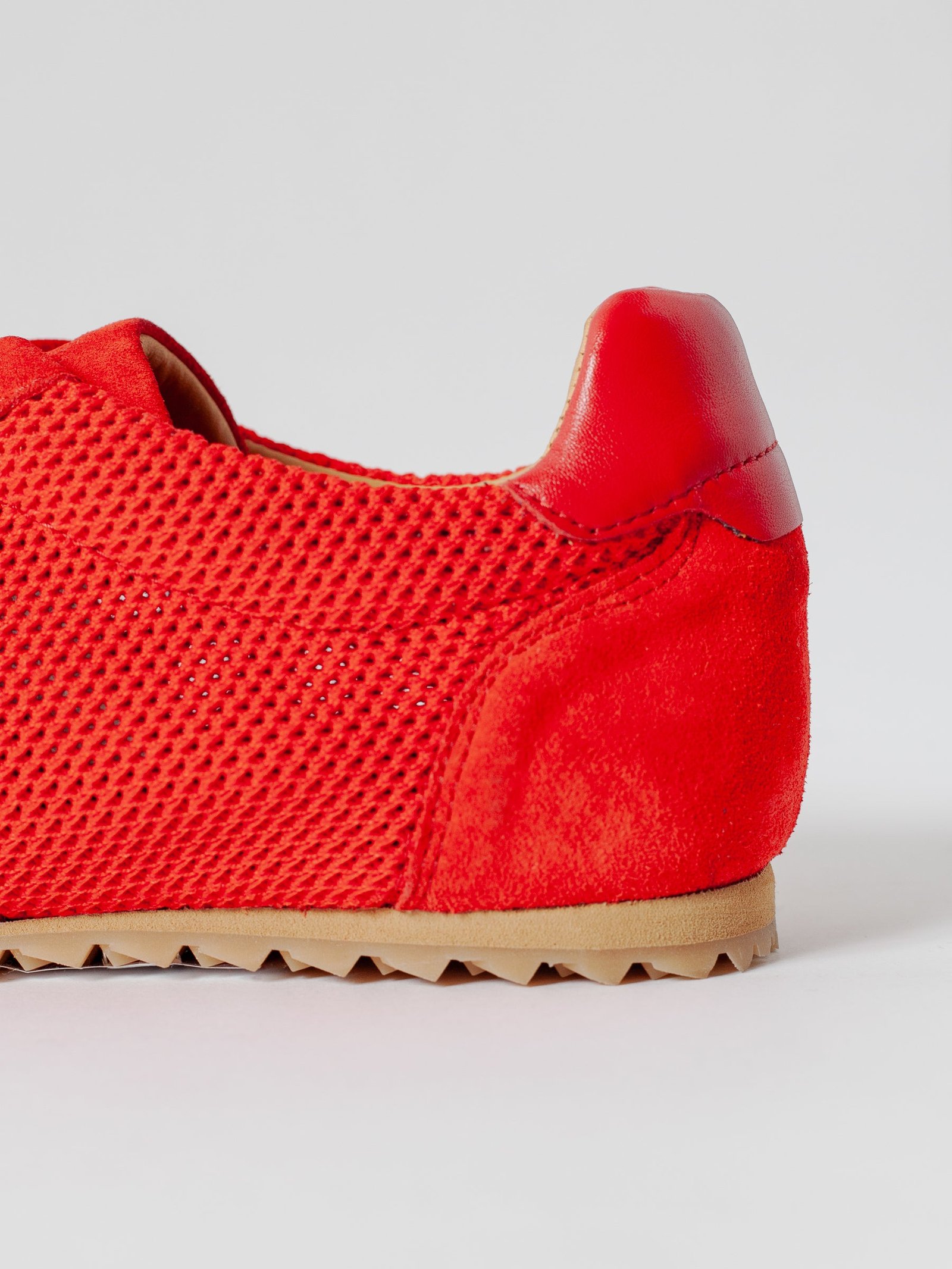 THE MAY RED - Image 5