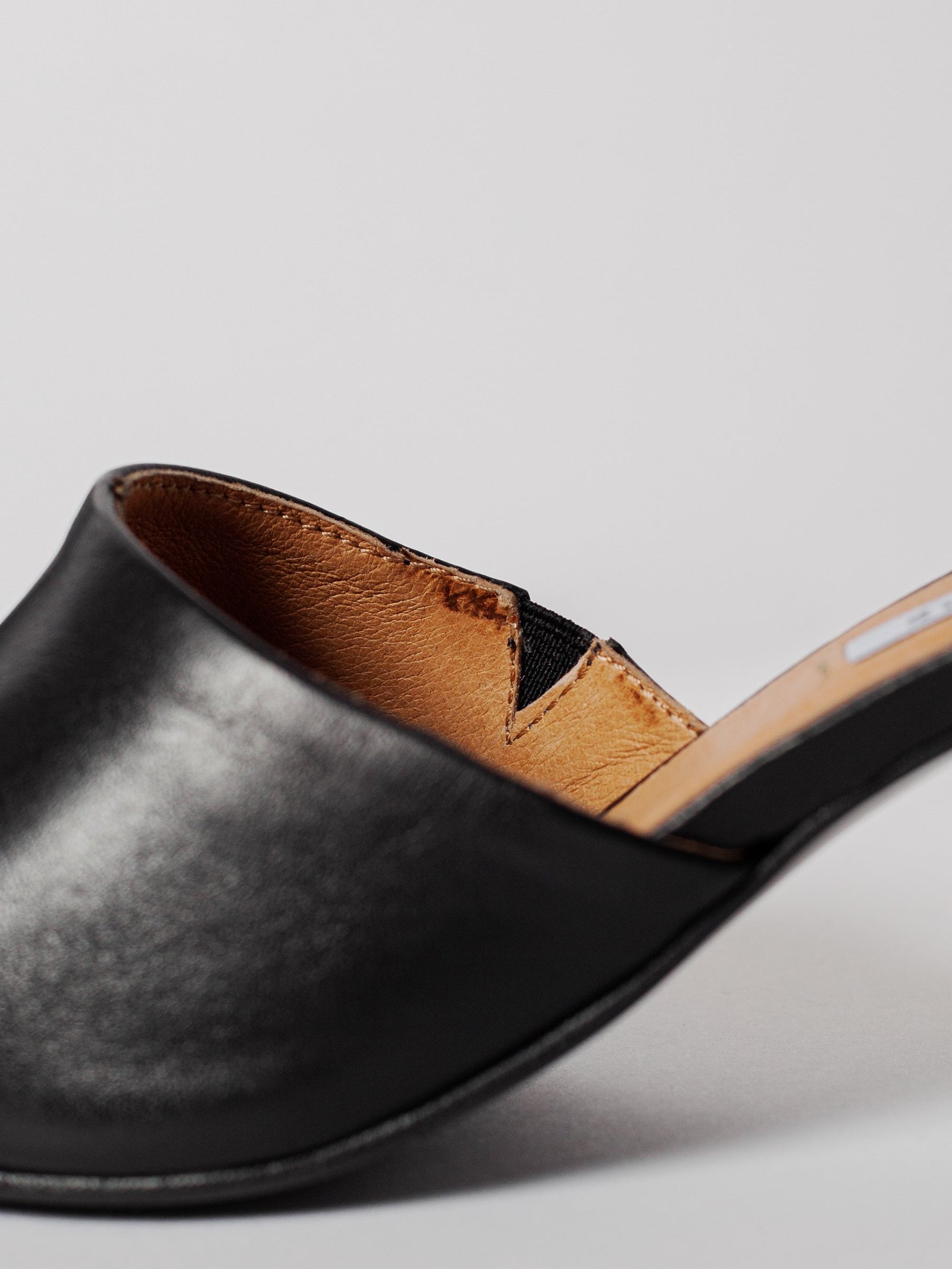 THE RIVERSIDE BLACK LEATHER - Image 4
